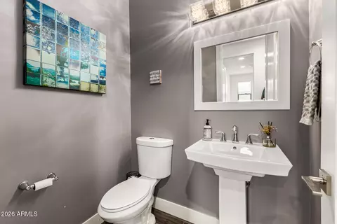 Bath - 1831 E Montecito Ave, Phoenix, AZ 85016 photo 1 of 7