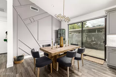 Dining - 1831 E Montecito Ave, Phoenix, AZ 85016 photo 1 of 2