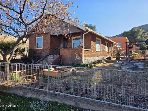 319 14th Ter, Bisbee, AZ 85603