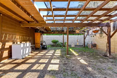 Exterior - 5225 N 8th Pl, Phoenix, AZ 85014 photo 7 of 7