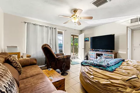Living - 5225 N 8th Pl, Phoenix, AZ 85014 photo 4 of 4