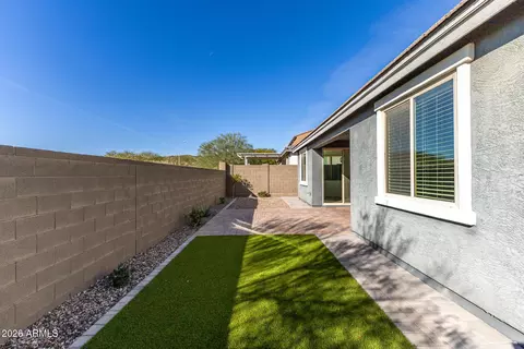 Exterior - 735 E Marblewood Way, Phoenix, AZ 85048 photo 4 of 6