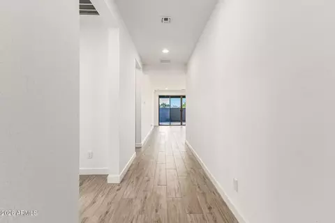 Entry Way - 735 E Marblewood Way, Phoenix, AZ 85048 photo 2 of 3