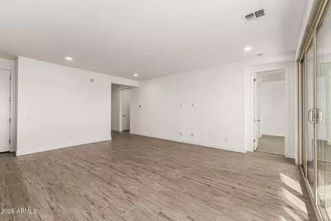 Living - 735 E Marblewood Way, Phoenix, AZ 85048 photo 2 of 3