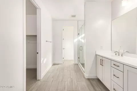 Entry Way - 735 E Marblewood Way, Phoenix, AZ 85048 photo 3 of 3