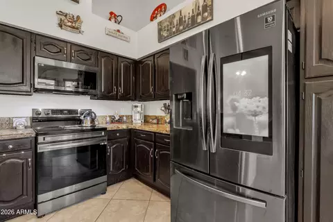 Kitchen - 2333 Egret Ct, Gilbert, AZ 85234 photo 5 of 5