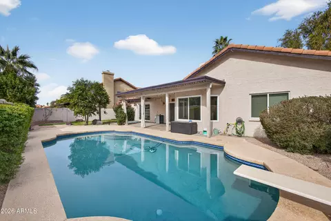 Exterior - 2333 Egret Ct, Gilbert, AZ 85234 photo 4 of 14
