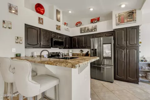 Kitchen - 2333 Egret Ct, Gilbert, AZ 85234 photo 1 of 5