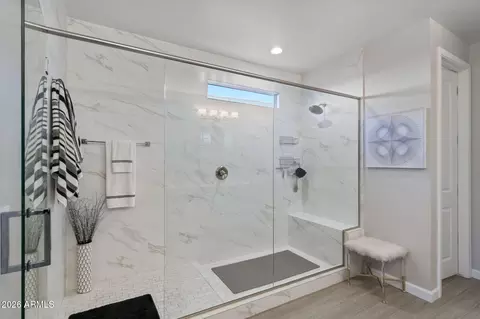 Bath - 2248 E Questa Dr, Phoenix, AZ 85024 photo 1 of 3