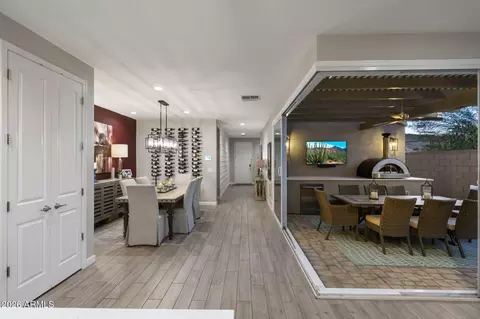 Entry Way - 2248 E Questa Dr, Phoenix, AZ 85024 photo 1 of 4