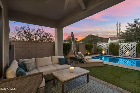 Exterior - 2248 E Questa Dr, Phoenix, AZ 85024 photo 4 of 7