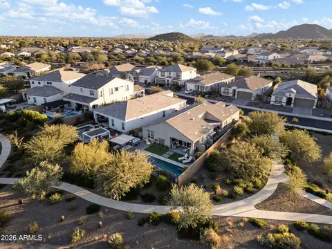 View/Area - 2248 E Questa Dr, Phoenix, AZ 85024 photo 1 of 2