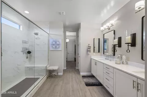 Entry Way - 2248 E Questa Dr, Phoenix, AZ 85024 photo 2 of 4