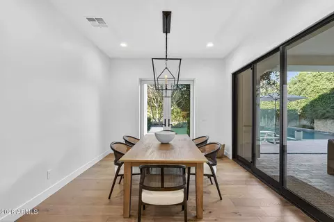 Dining - 3906 E Crittenden Ln, Phoenix, AZ 85018 photo 1 of 4