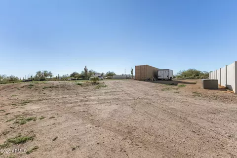 Exterior - 1925 E Greasewood St, Apache Junction, AZ 85119 photo 6 of 11