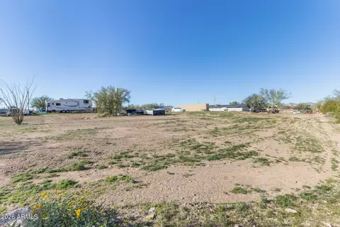Exterior - 1925 E Greasewood St, Apache Junction, AZ 85119 photo 7 of 11