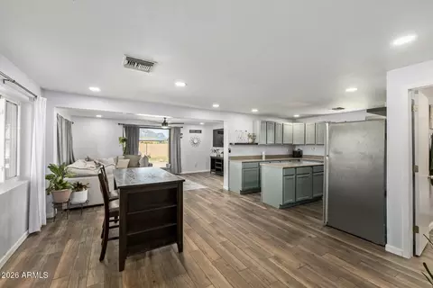 Kitchen - 1925 E Greasewood St, Apache Junction, AZ 85119 photo 2 of 6