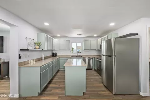 Kitchen - 1925 E Greasewood St, Apache Junction, AZ 85119 photo 4 of 6