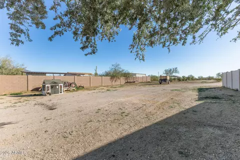 Exterior - 1925 E Greasewood St, Apache Junction, AZ 85119 photo 5 of 11