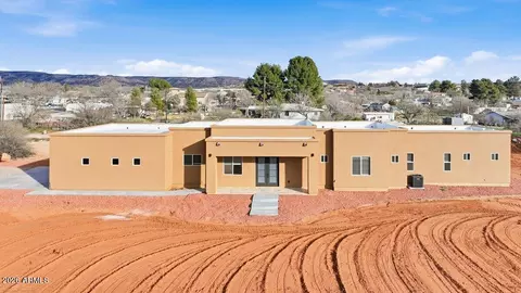 1260 S Angel Crest Dr, Cornville, AZ 86325