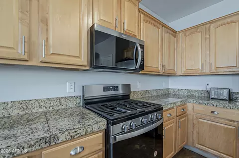 Kitchen - 3816 E Phelps St, Gilbert, AZ 85295 photo 4 of 6