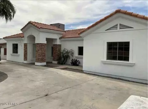 9821 E University Dr, Mesa, AZ 85207