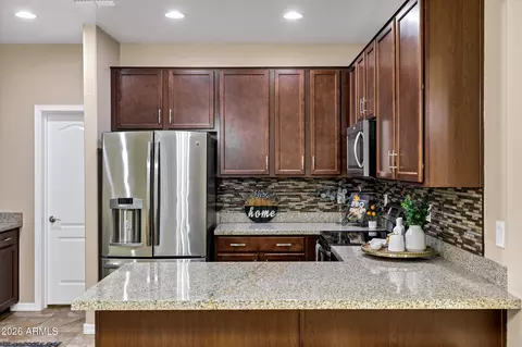 894 S Utilis Dr, Gilbert, AZ 85296 photo 7
