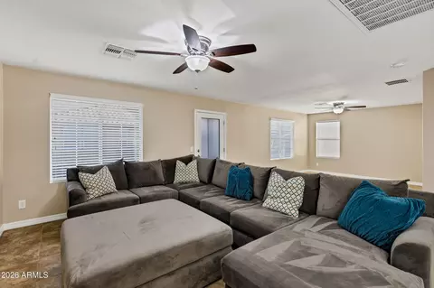 894 S Utilis Dr, Gilbert, AZ 85296 photo 12
