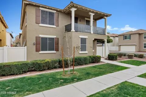 894 S Utilis Dr, Gilbert, AZ 85296 photo 2