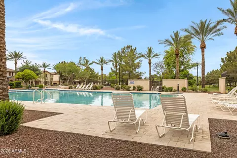 894 S Utilis Dr, Gilbert, AZ 85296 photo 31
