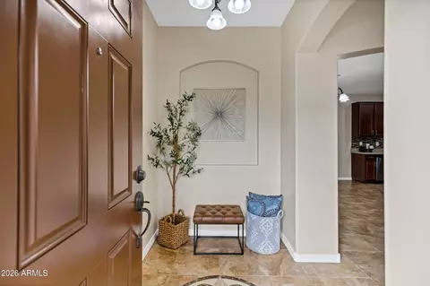 894 S Utilis Dr, Gilbert, AZ 85296 photo 4
