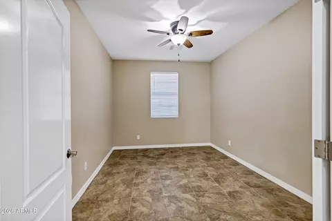 894 S Utilis Dr, Gilbert, AZ 85296 photo 11