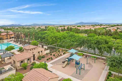 894 S Utilis Dr, Gilbert, AZ 85296 photo 30
