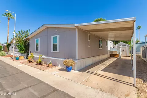 8401 N 67th Ave #97, Glendale, AZ 85302