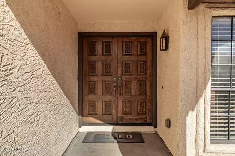 Entry Way - 436 E Bluebell Ln, Tempe, AZ 85288 photo 2 of 3