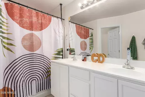 Bath - 3248 E Joseph Way, Gilbert, AZ 85295 photo 2 of 3
