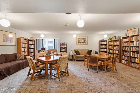 View/Area - 3033 E Devonshire Ave #1018, Phoenix, AZ 85016 photo 1 of 14