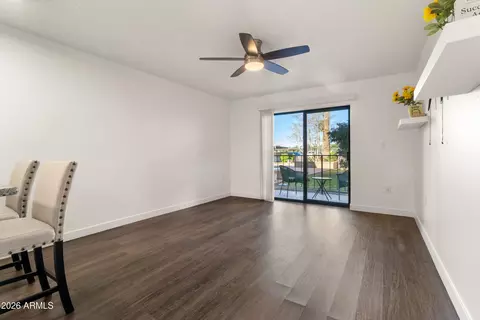 Living - 3033 E Devonshire Ave #1018, Phoenix, AZ 85016 photo 1 of 5