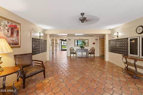 Entry Way - 3033 E Devonshire Ave #1018, Phoenix, AZ 85016 photo 4 of 5