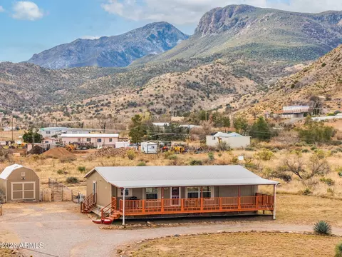 3442 E Piette Rd, Hereford, AZ 85615