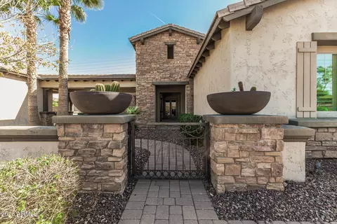 4675 S Banning Dr, Gilbert, AZ 85297 photo 4