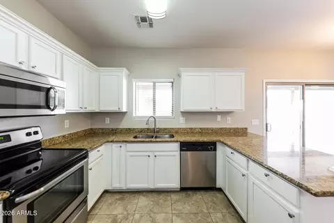 Kitchen - 6716 S 36th Ln, Phoenix, AZ 85041 photo 2 of 2