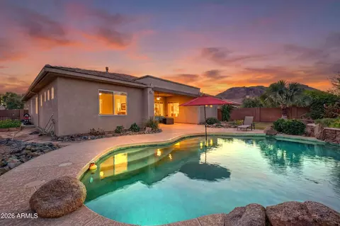 9782 W Buckhorn Trl, Peoria, AZ 85383