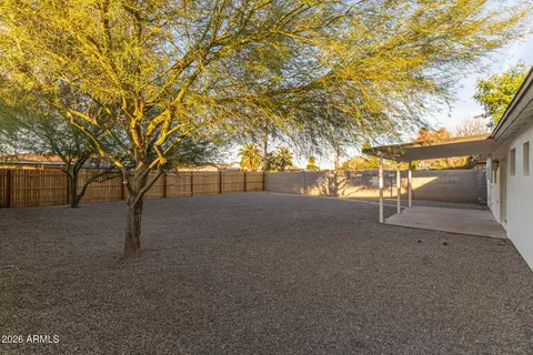 Exterior - 4634 W Weldon Ave, Phoenix, AZ 85031 photo 5 of 6