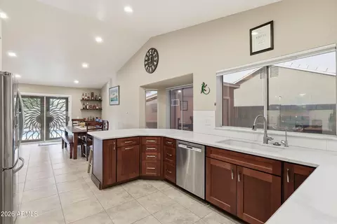 Kitchen - 6261 E Pearl St, Mesa, AZ 85215 photo 4 of 5