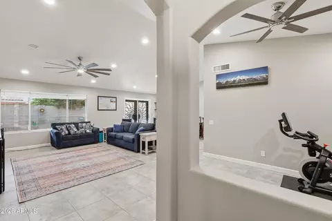 Entry Way - 6261 E Pearl St, Mesa, AZ 85215 photo 2 of 3