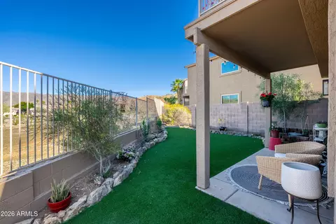 Exterior - 414 E Redwood Ln, Phoenix, AZ 85048 photo 5 of 9