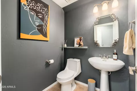 Bath - 414 E Redwood Ln, Phoenix, AZ 85048 photo 1 of 3