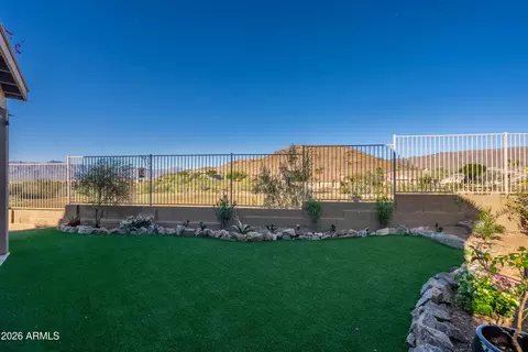 Exterior - 414 E Redwood Ln, Phoenix, AZ 85048 photo 6 of 9