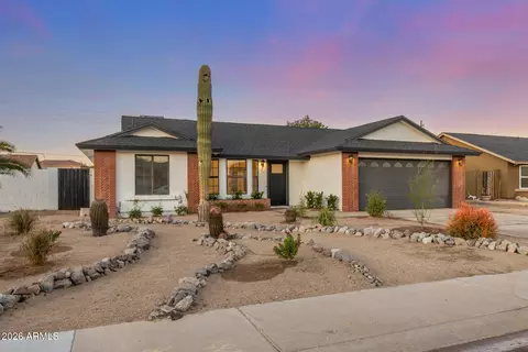 8938 W Echo Ln, Peoria, AZ 85345